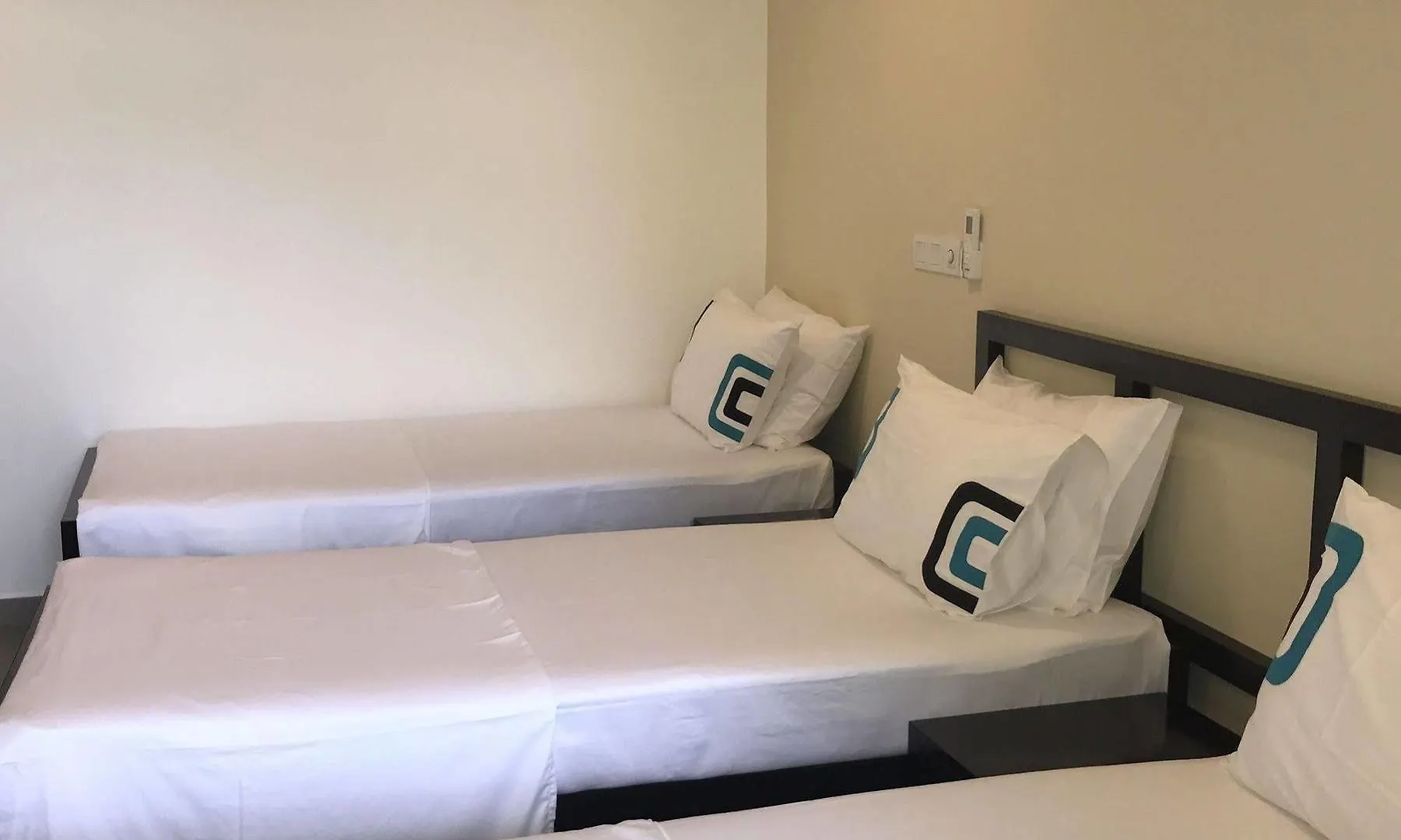 Saninro Hotel - Ragama 3*,  Sri Lanka