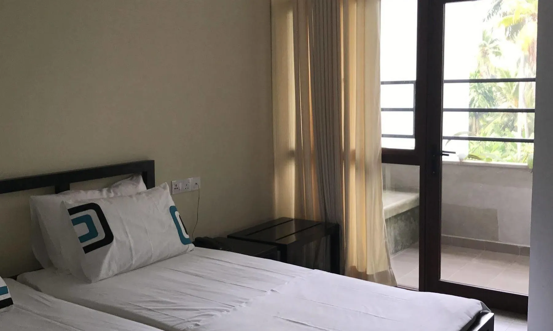 Saninro Hotel - Ragama