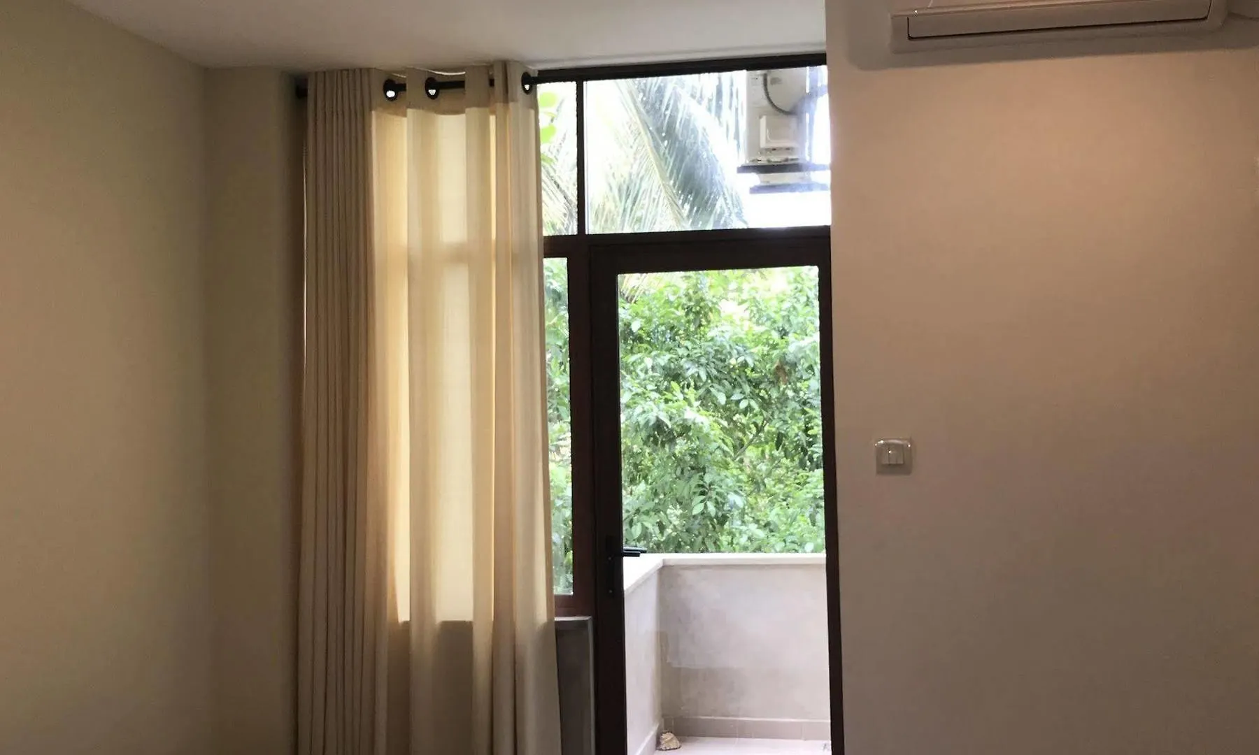 Saninro Hotel - Ragama